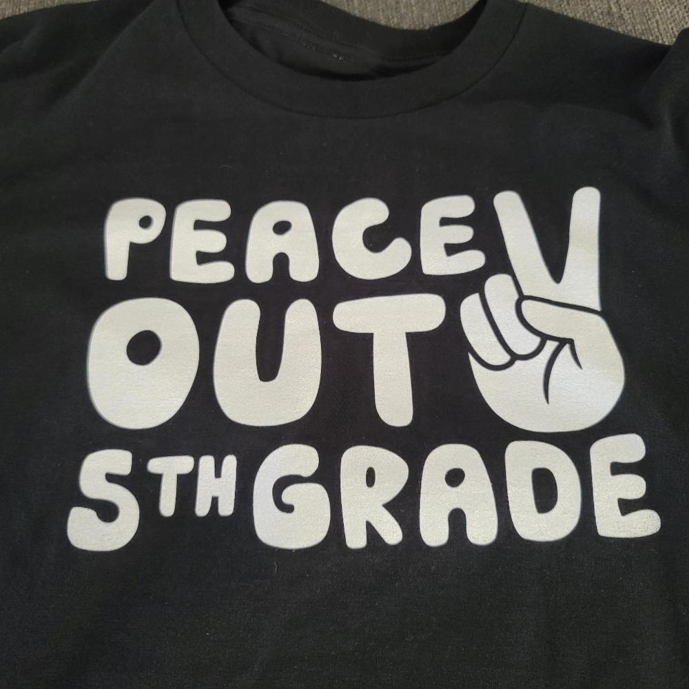 PEACE OUT 5th Fifth Grade Black Short Sleeve Graphic Tee 10 12 Boys Girls School - Picture 3 of 7